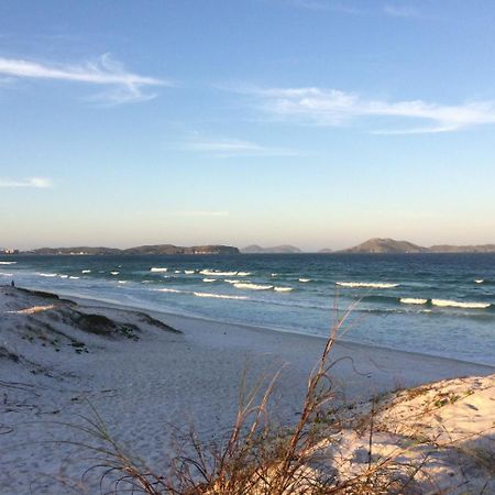 Banho de Mar em Cabo Frio Exterior foto